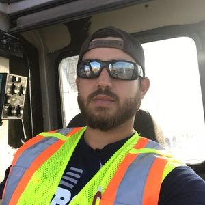 Meet your Posher, Louis